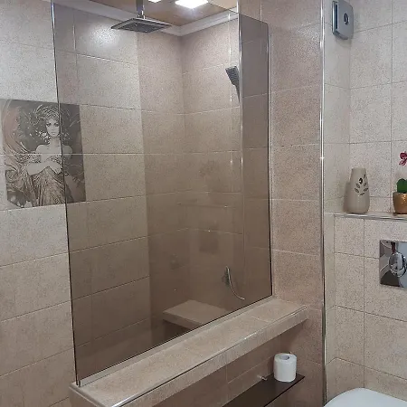 Eli بيت ضيافة نيسيبار