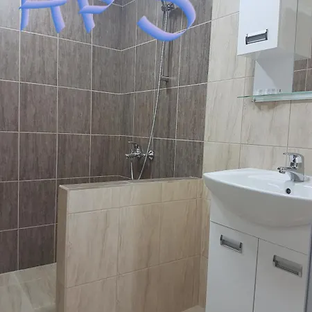 Eli بيت ضيافة نيسيبار